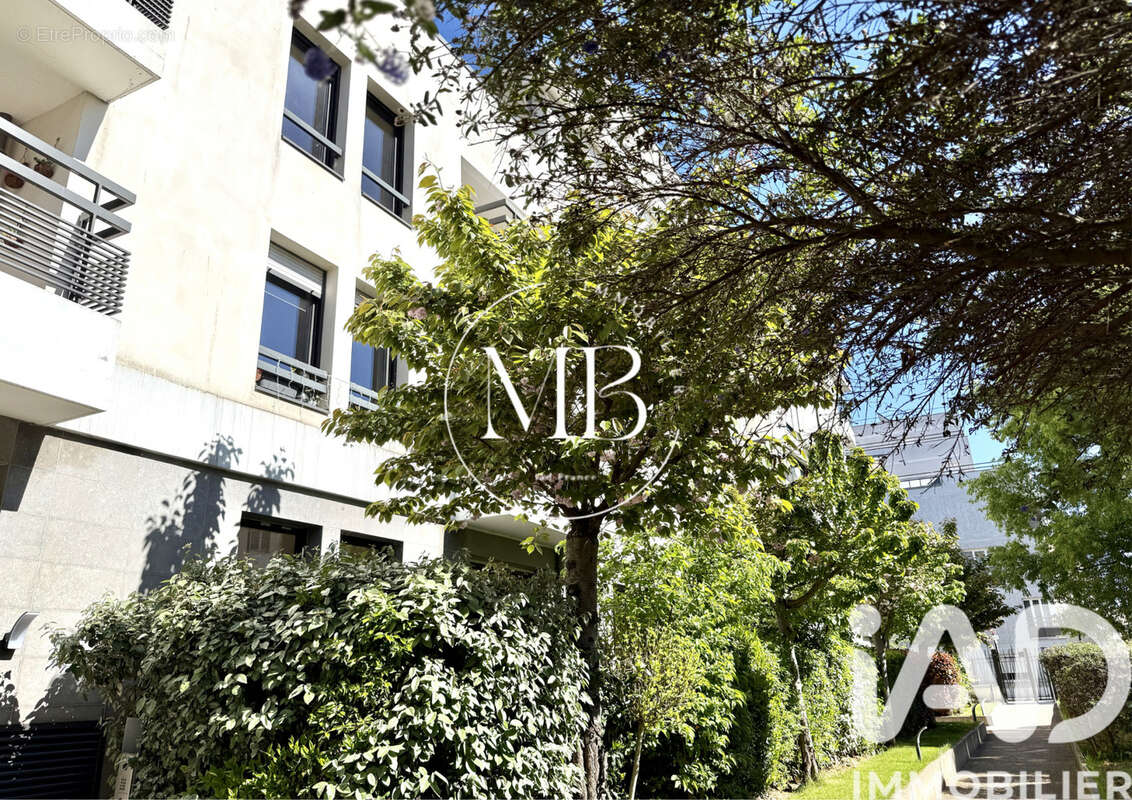 Photo 2 - Appartement à AUBERVILLIERS