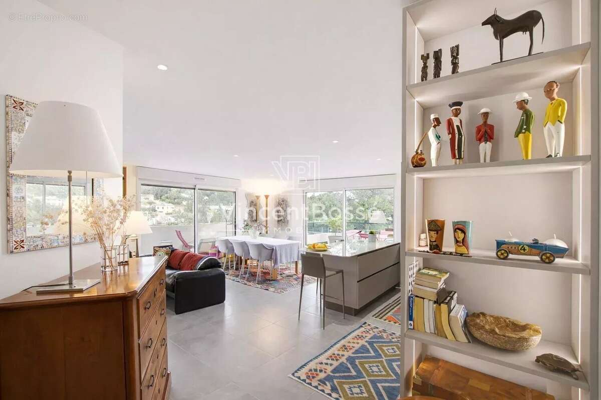 Appartement à MOUGINS