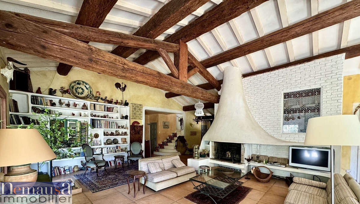 Maison à NIMES