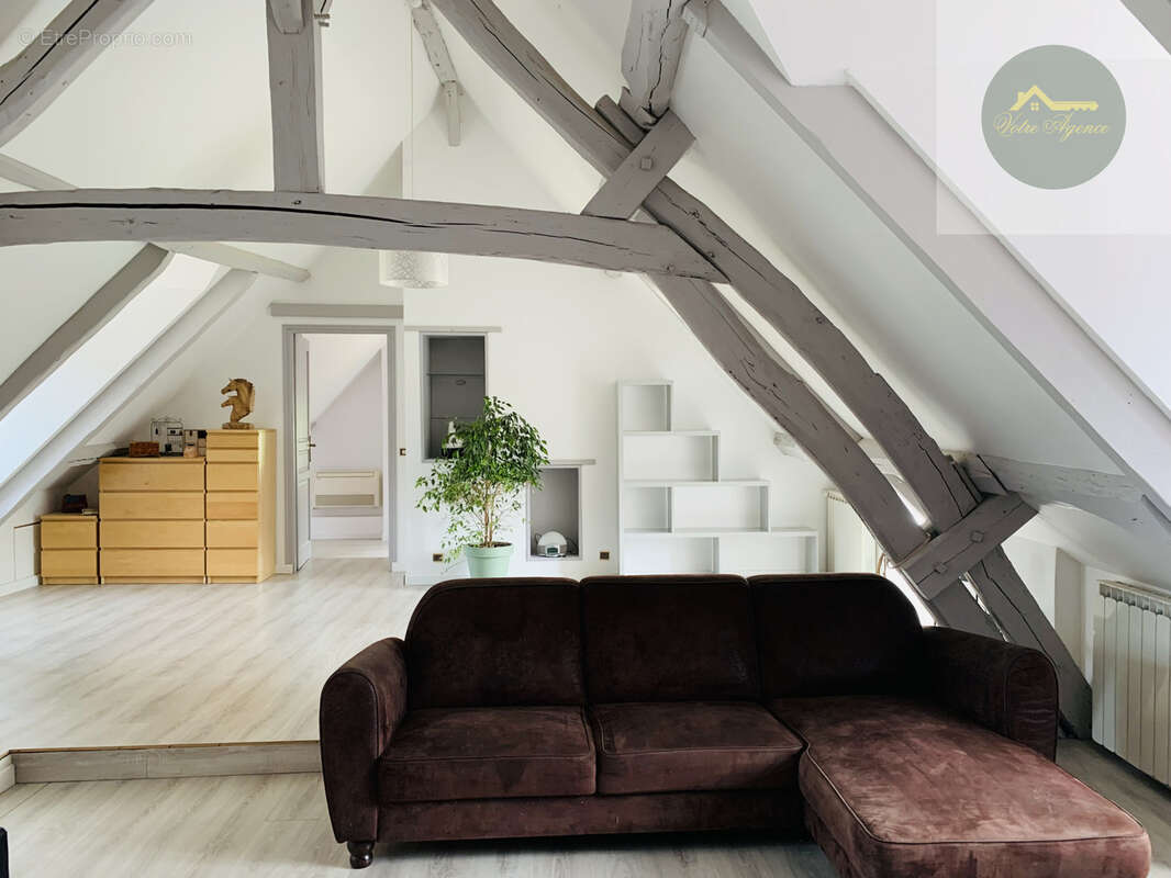 Maison à VOULX