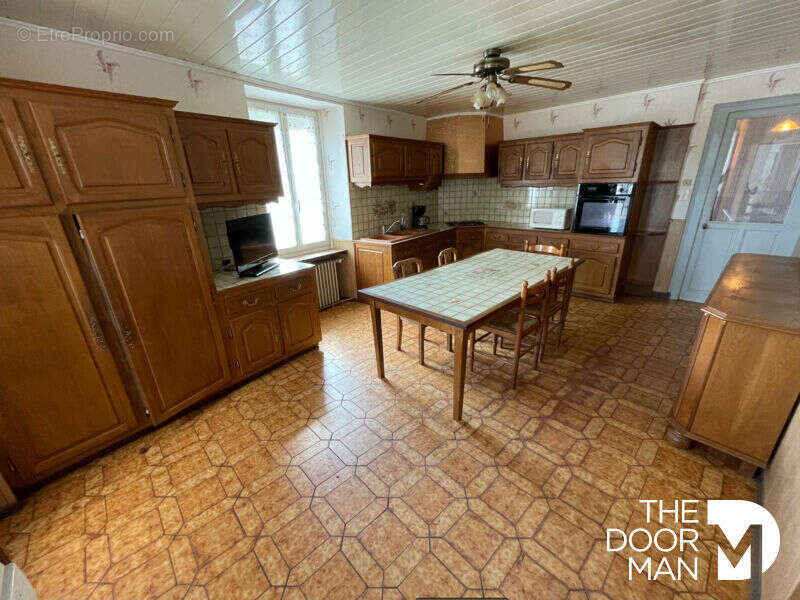 Maison à DAMMARTIN-SUR-MEUSE