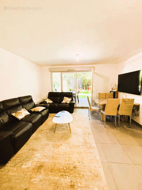 Appartement à ROUSSET