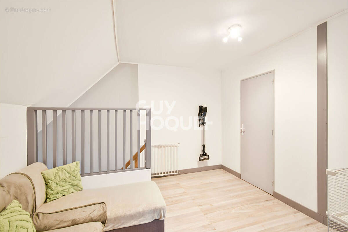 Maison à LIVERDY-EN-BRIE