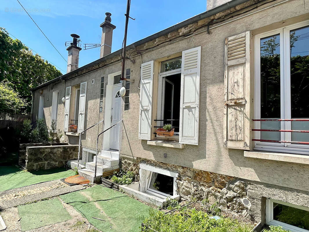 Appartement à CARRIERES-SUR-SEINE