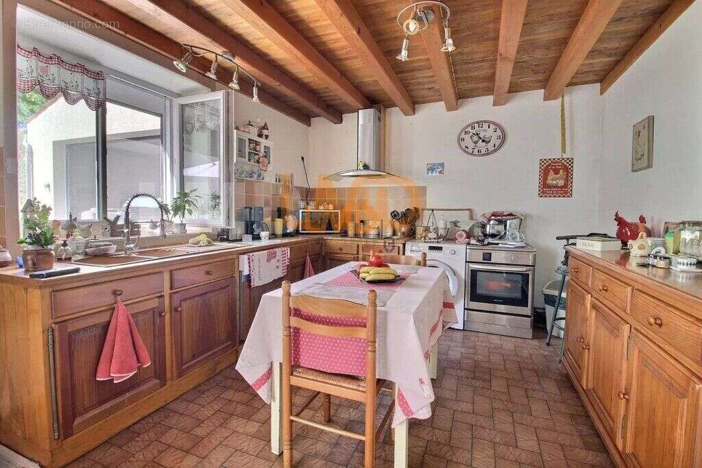 Maison à GIBOURNE