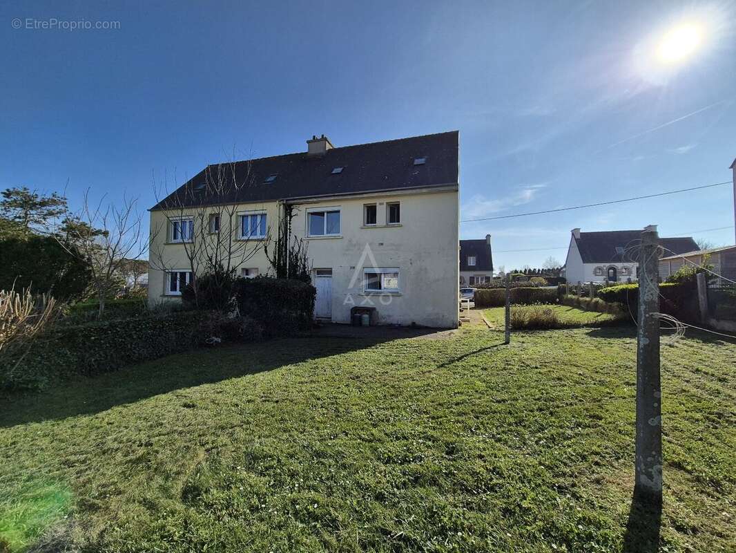 Maison à CAMARET-SUR-MER