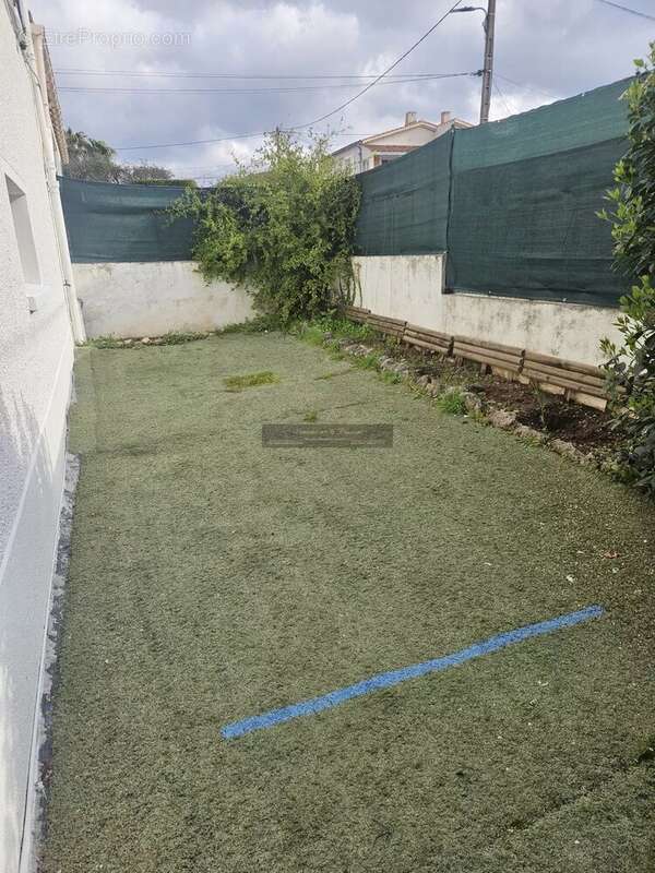Appartement à PUGET-SUR-ARGENS