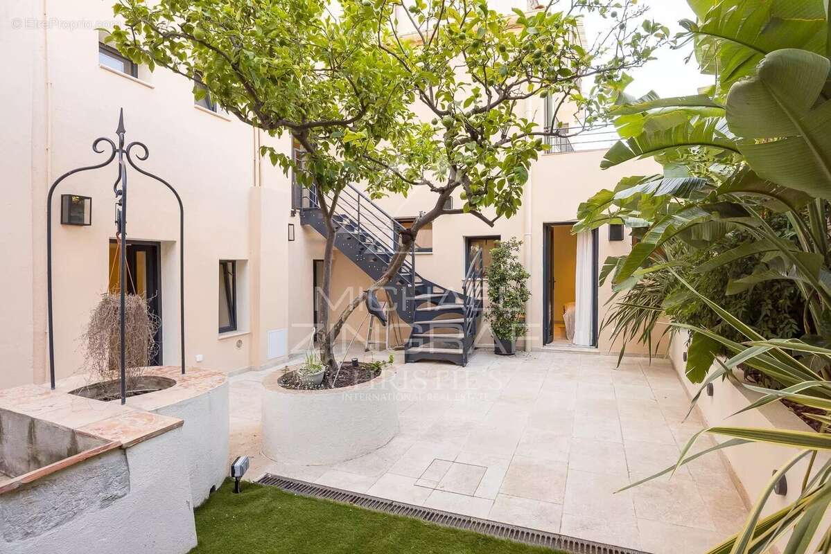 Duplex de charme au cœur du Vieil Antibes - photo 18