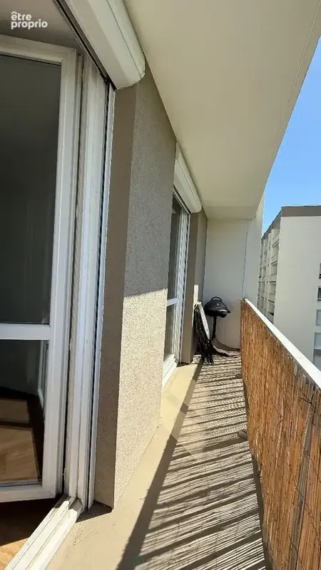 COUP DE CUR  Appartement 4 pièces entièrement rénové, lumineux, avec balcon et parking - photo 13