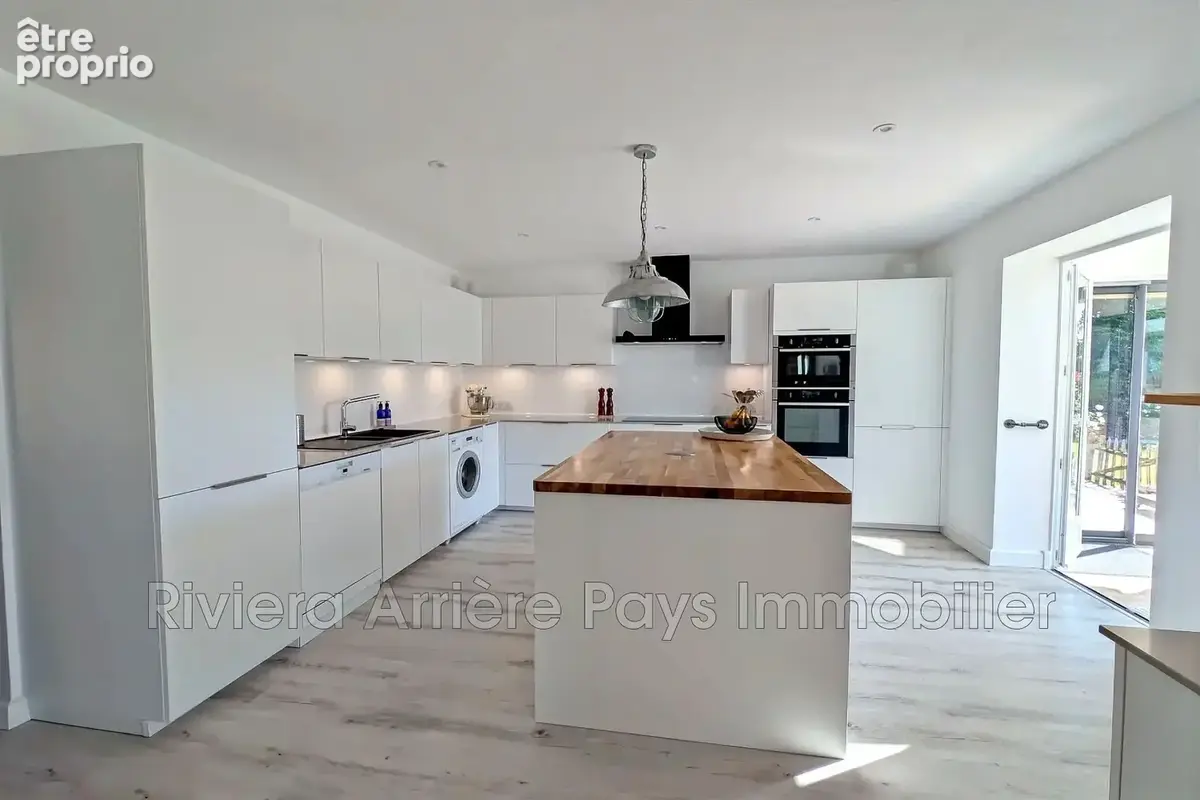 Maison 6 pièces 162 m² à vendre à Saint-Pierre (06260) - photo 3