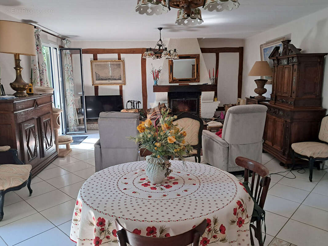 Maison à SAINT-GEIN
