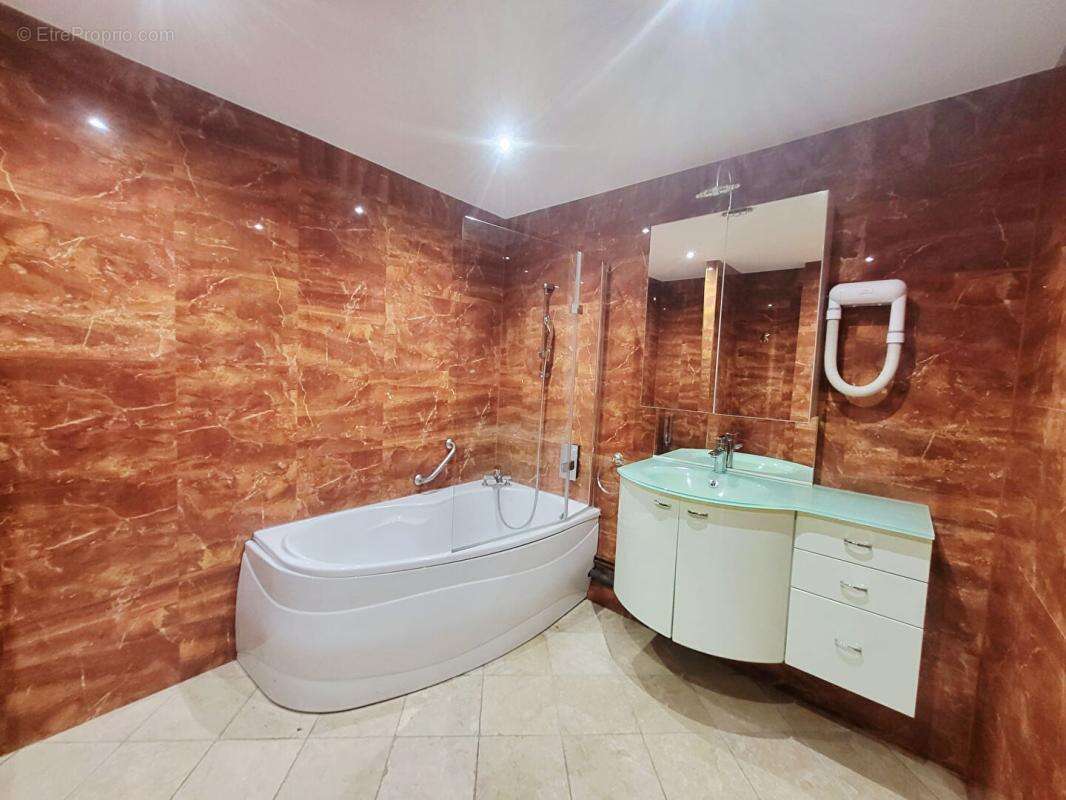 Opportunité Exceptionnelle : Ensemble Immobilier de Charme Entre Paris et Orléans. Idéal Investissement Locatif ! - photo 7