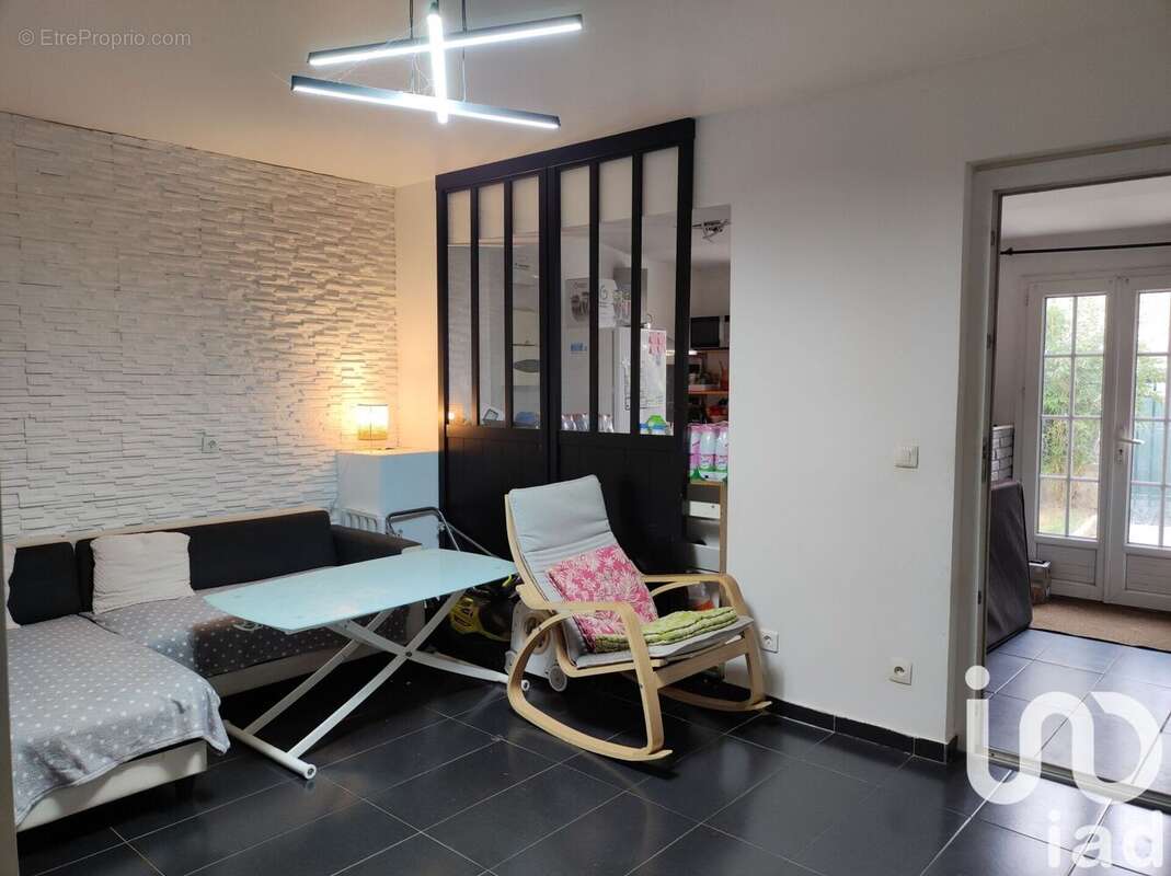 Photo 2 - Maison à LE THILLAY