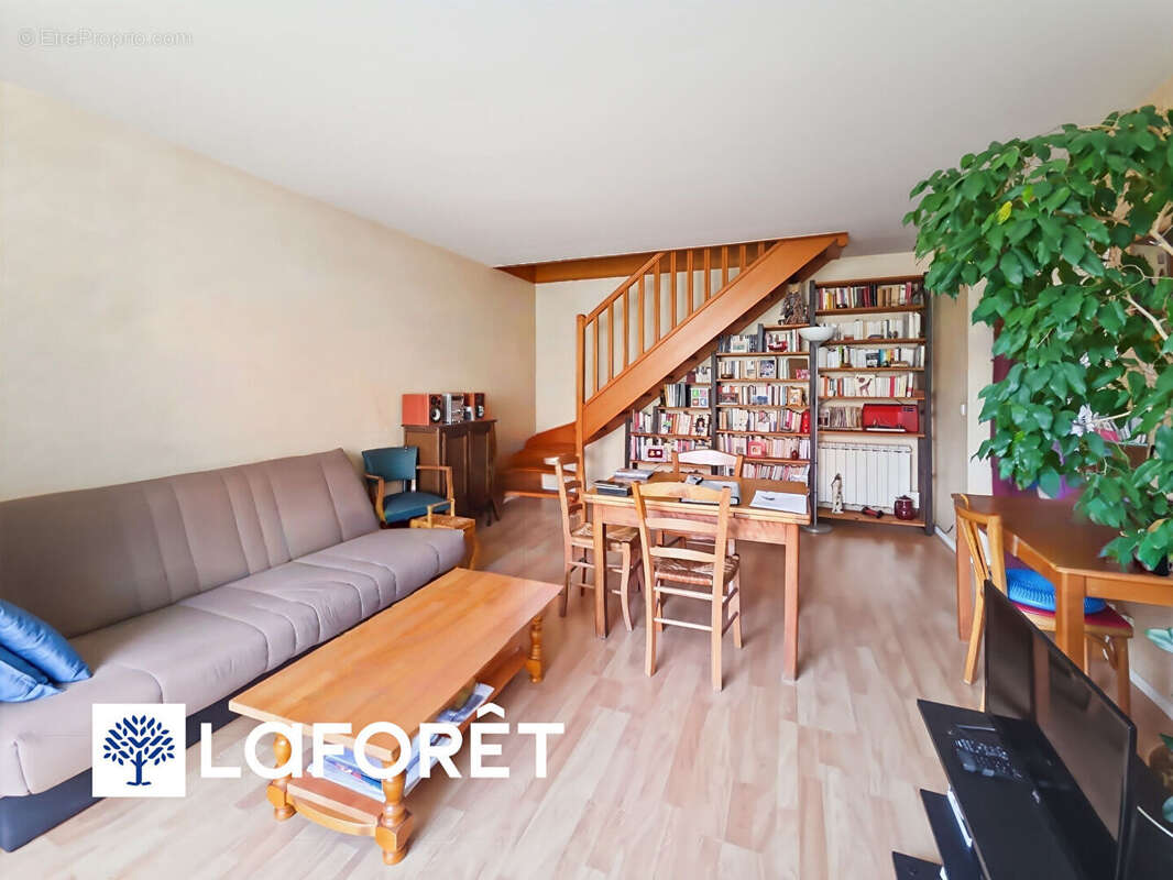 Appartement à RIS-ORANGIS