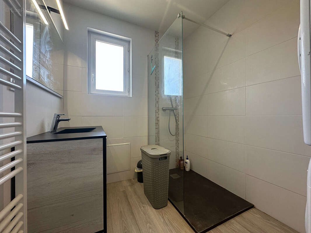 Appartement à VAUX-SUR-MER