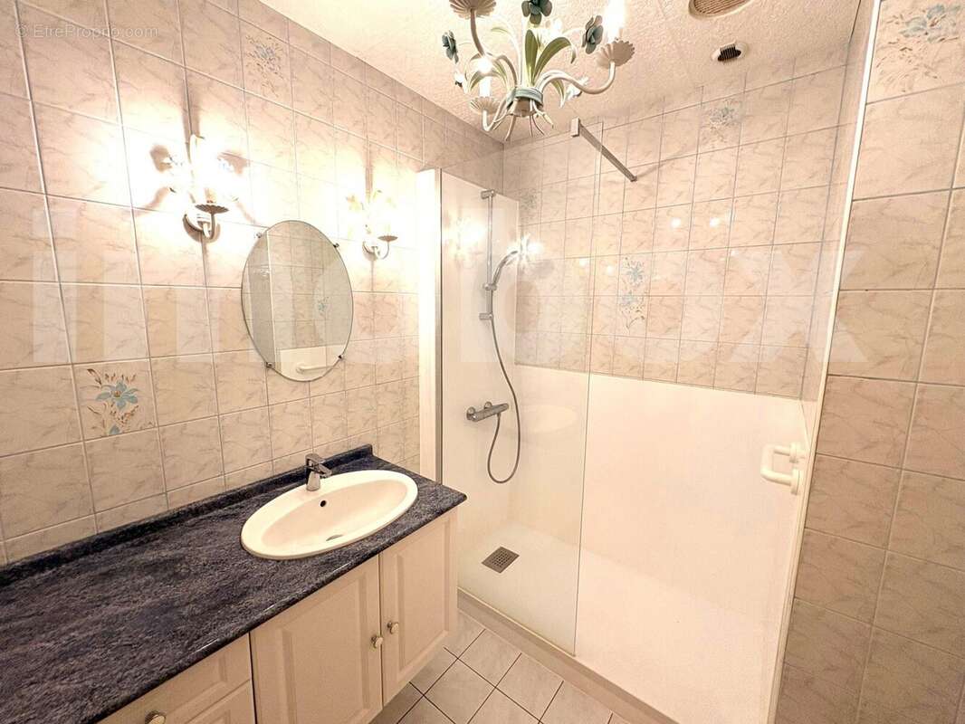 IMG_3690 - Maison à SAINT-GEREON