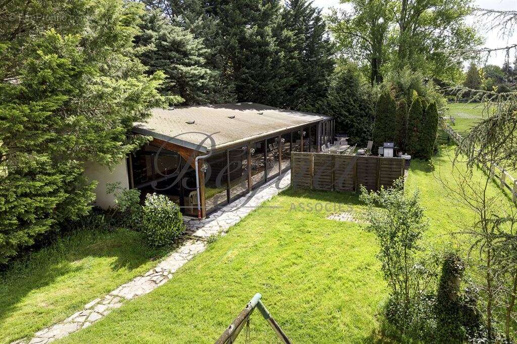 Maison à POIGNY-LA-FORET