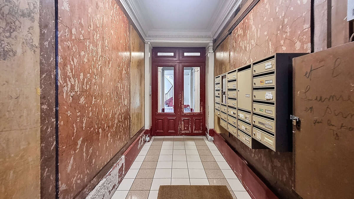 Appartement à PARIS-19E