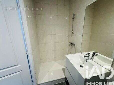 Photo 7 - Appartement à BAGNOLS-SUR-CEZE