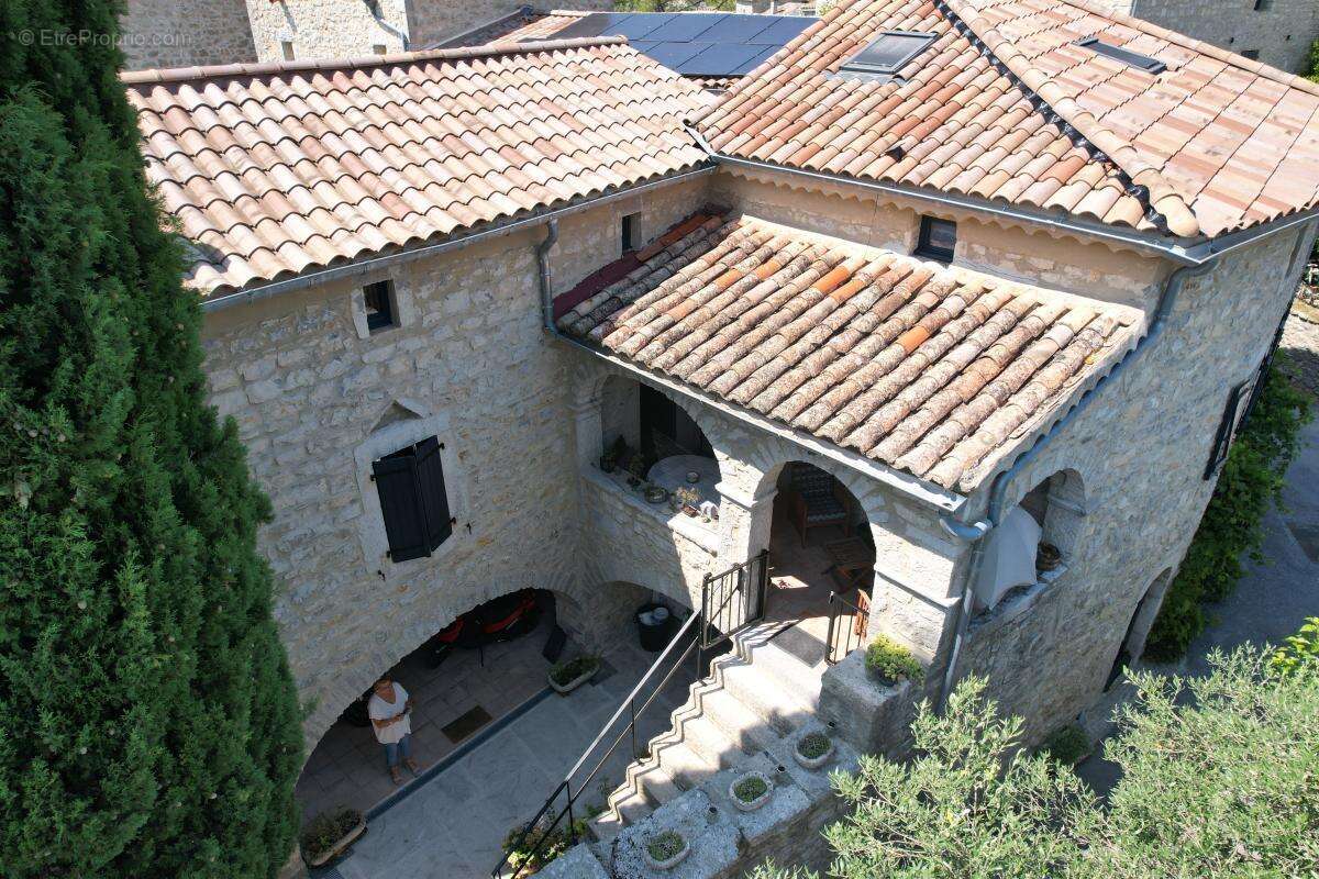 Maison à SAINT-ANDRE-DE-CRUZIERES
