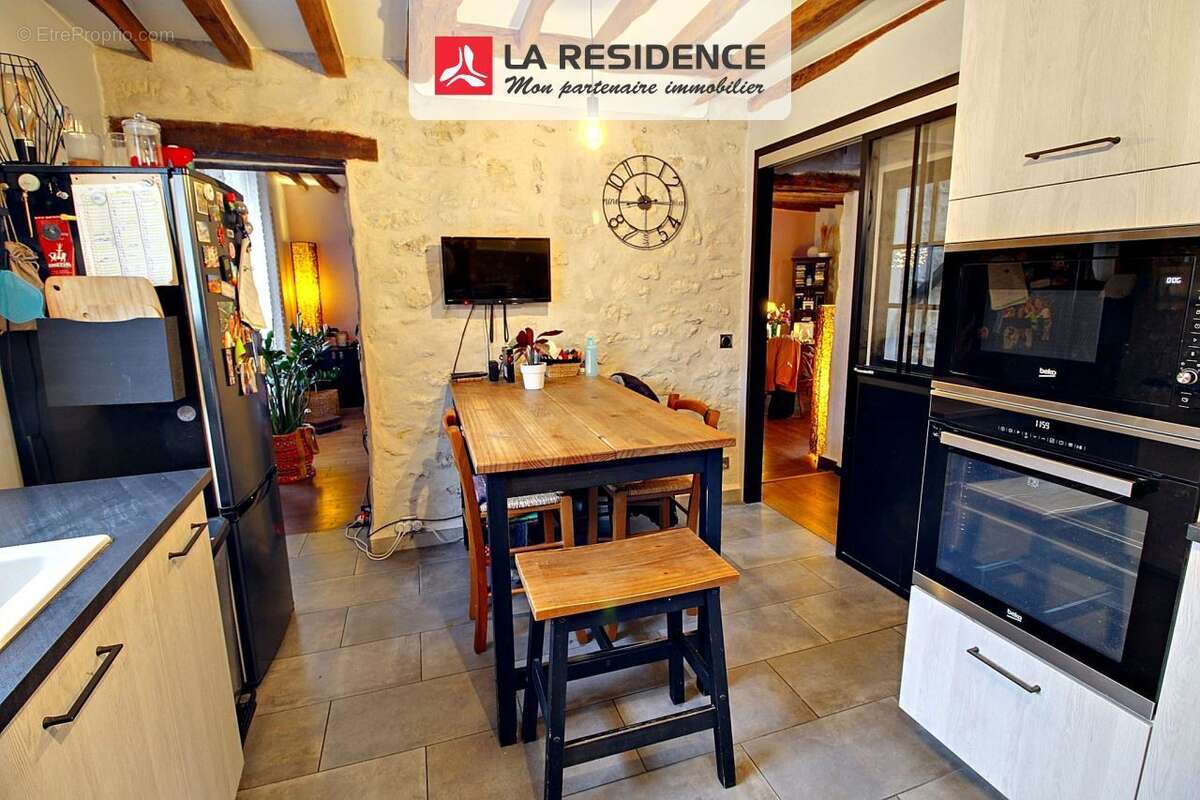 Appartement à VAUX-SUR-SEINE