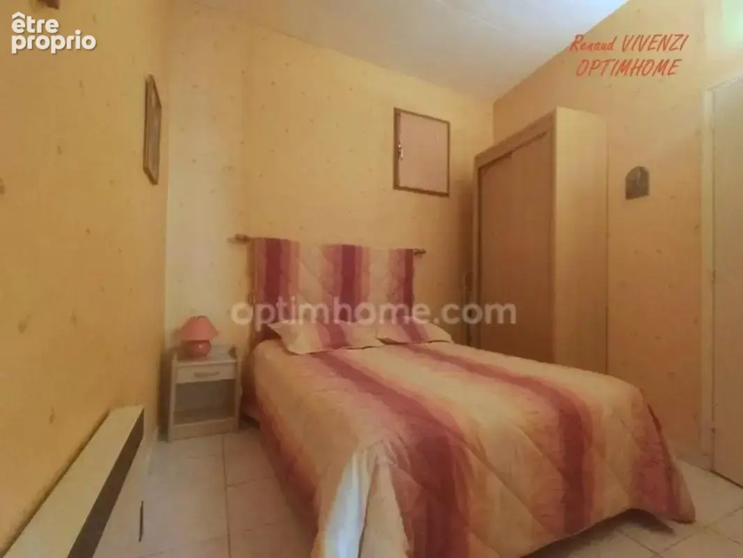 PRADES CENTRE – 3 chambres, balcons et terrasse avec vue montagnes – 80 000 € - photo 8