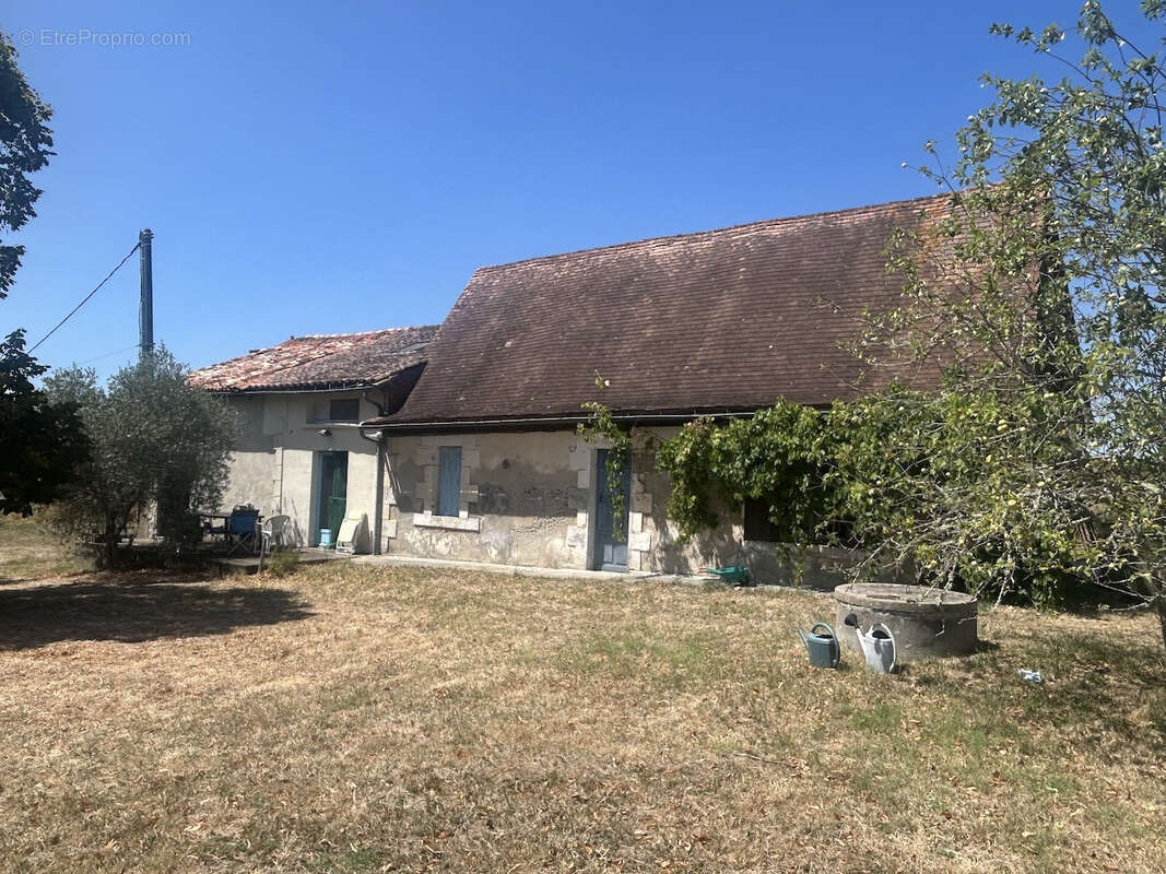 Maison Perigordine avec grange attenant sur 2.9 ha - photo 17