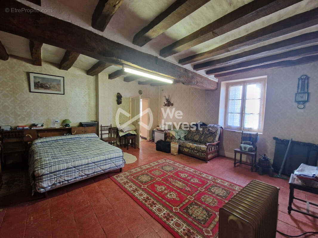 Maison à BENAIS