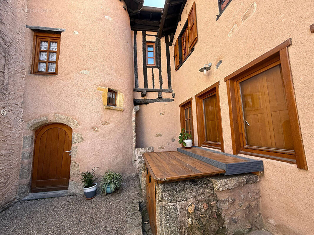Maison Saint Haon Le Chatel 138 m2 - photo 1
