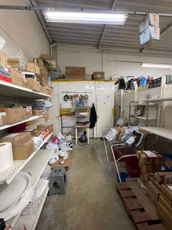Commerce à FLEURY-MEROGIS