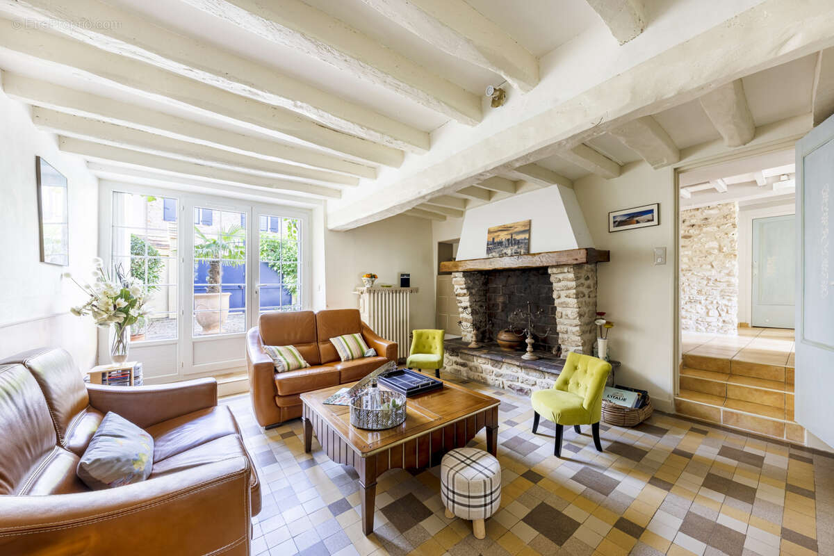 Maison à ARNOUVILLE-LES-MANTES