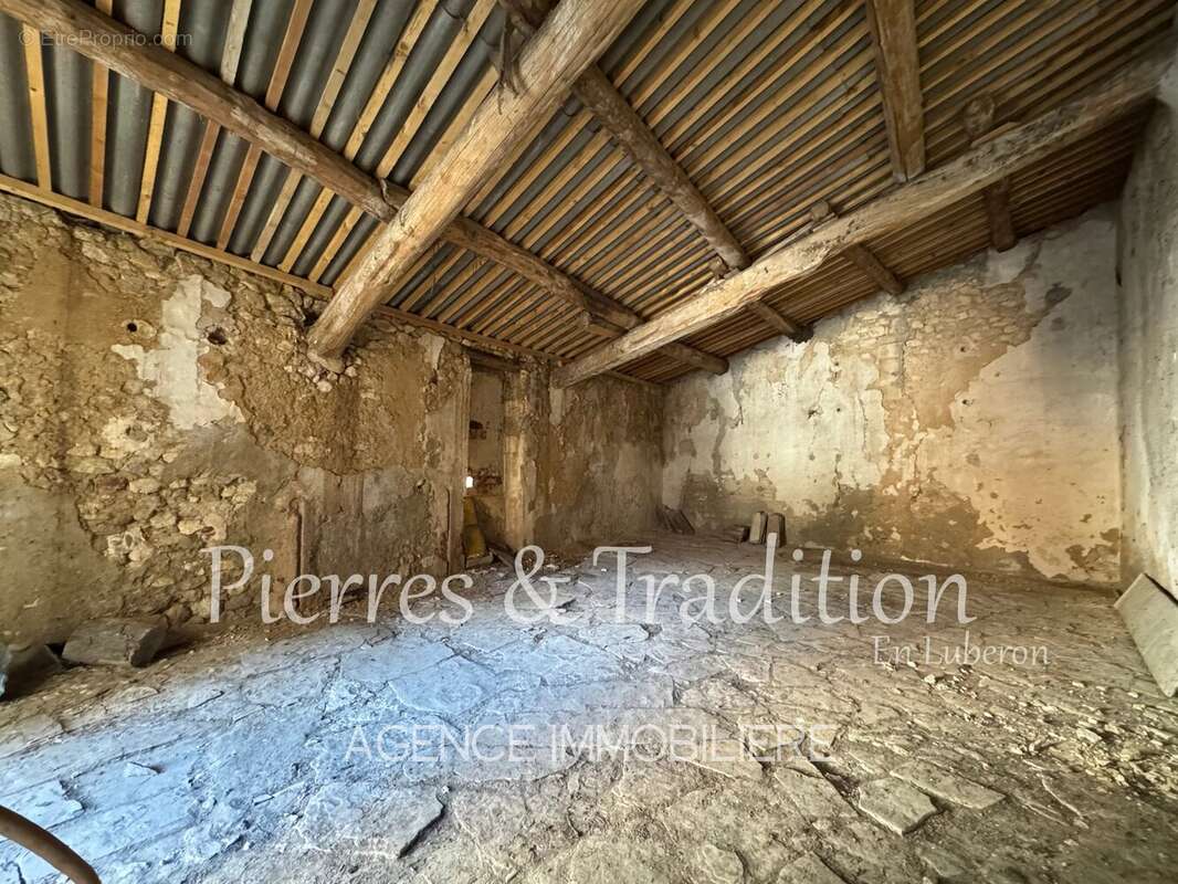 Maison à CERESTE