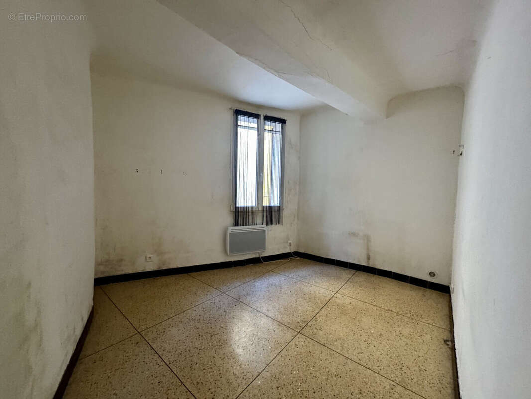 Appartement à TOURVES