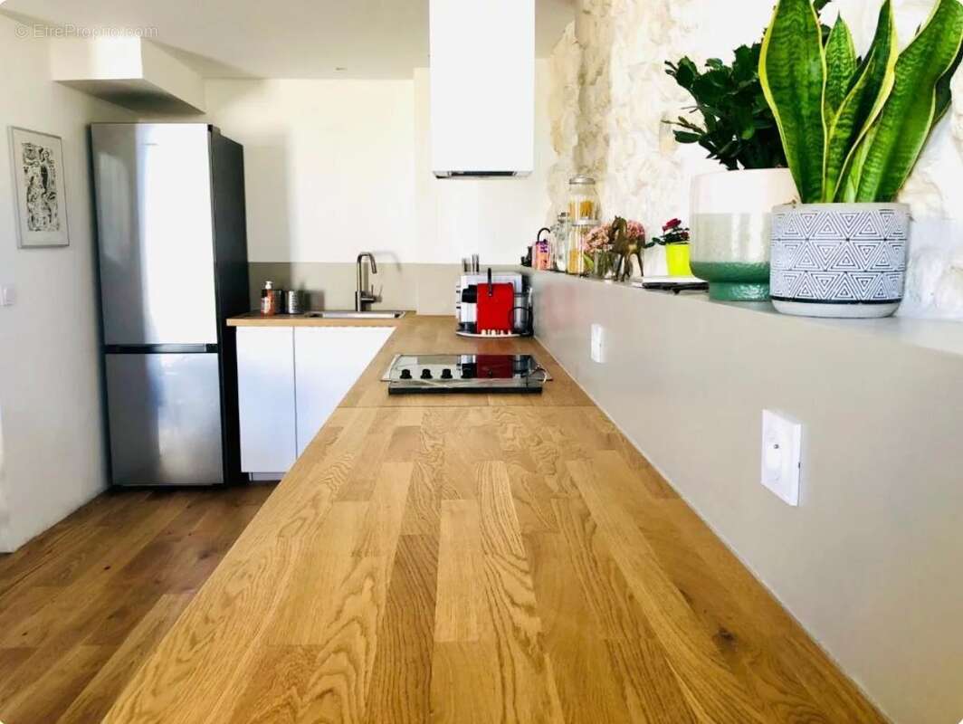 Appartement à MARSEILLE-6E