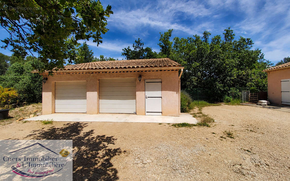 Maison à CUERS