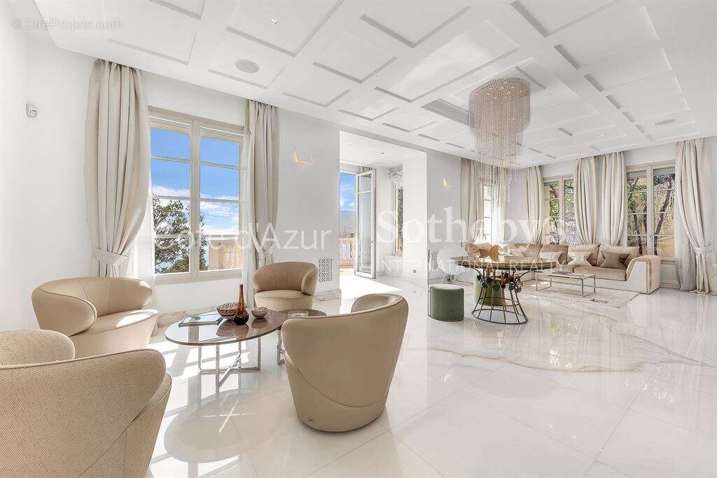 Maison à ROQUEBRUNE-CAP-MARTIN