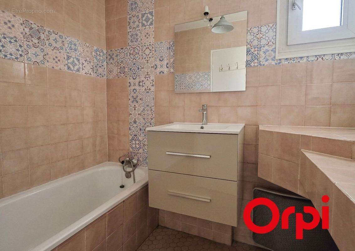 Appartement à LYON-8E