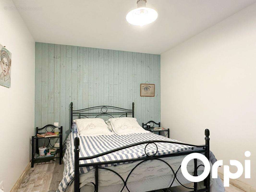 Maison à SAINT-LAURENT-DE-LA-PREE