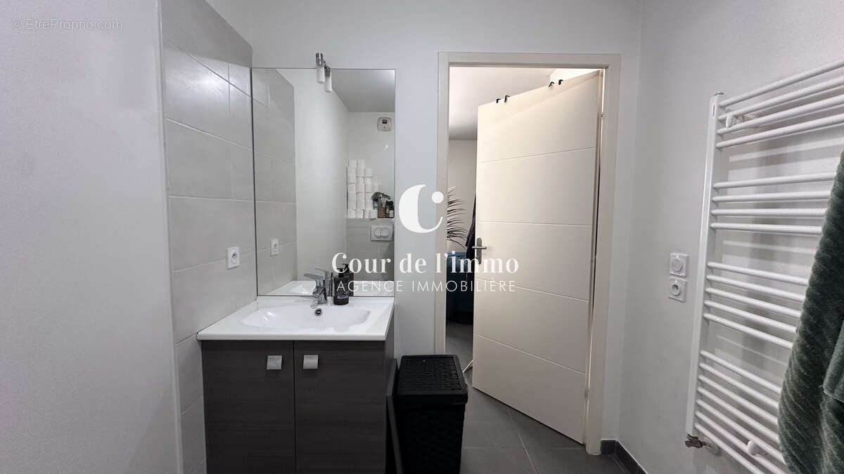 Appartement à VALLEIRY