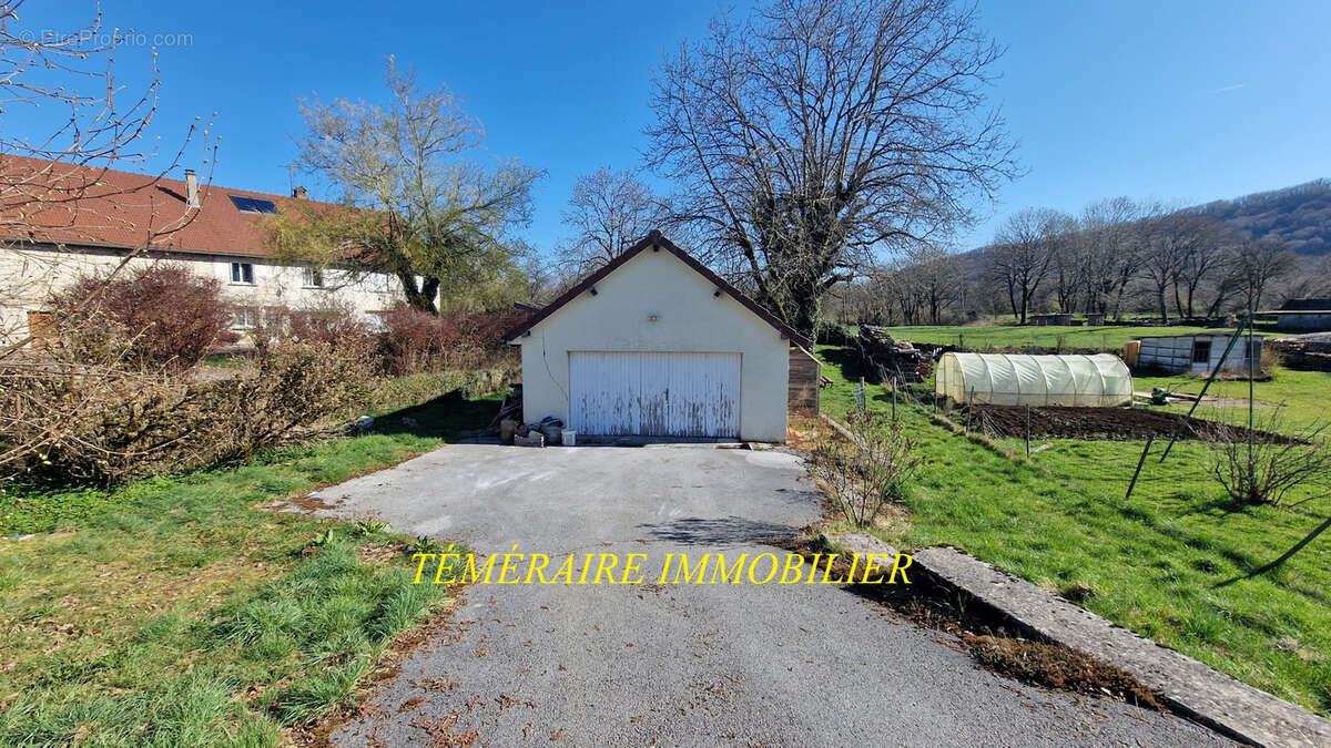 BONNEFONTAINE - Maison mitoyenne de 135m2 - photo 11