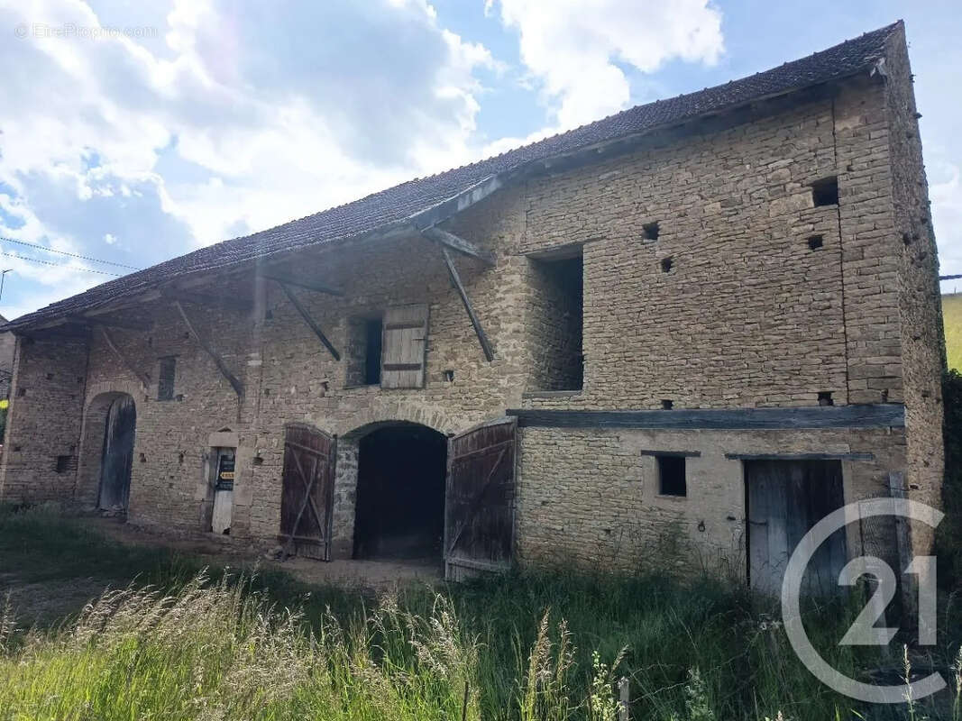 Maison à FONTENAY-PRES-VEZELAY