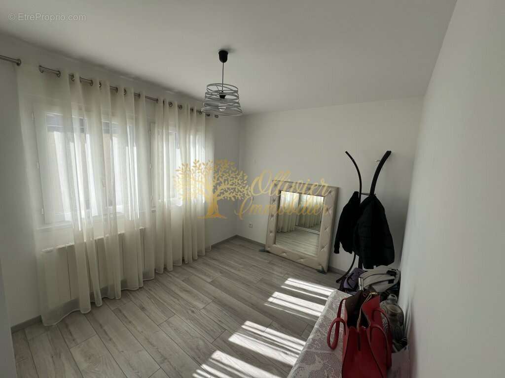 Maison à PONTAULT-COMBAULT