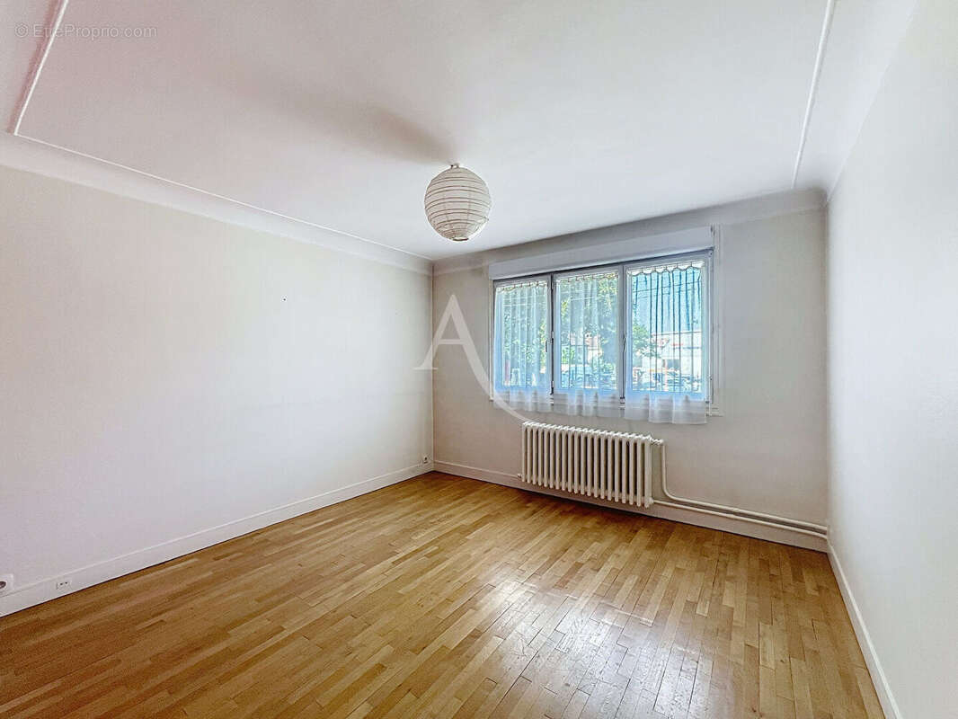 Maison à LIVRY-GARGAN