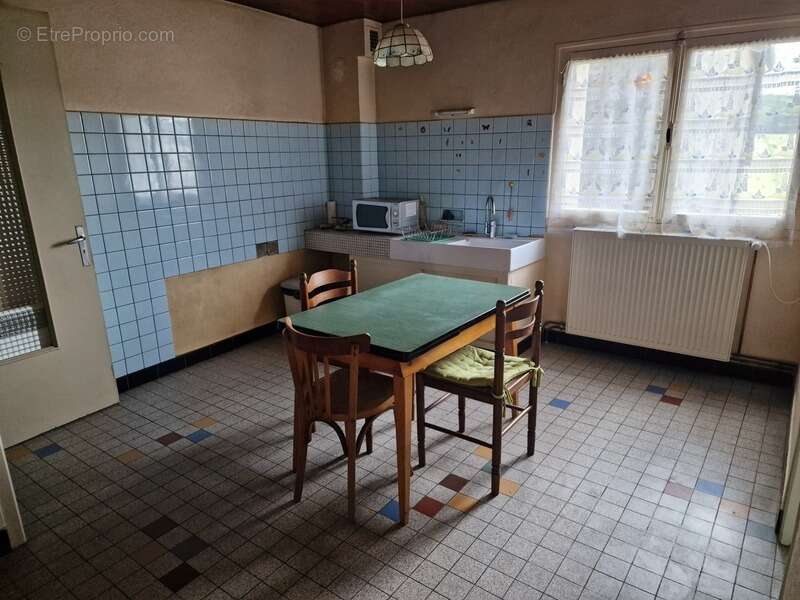 Maison à CONTREXEVILLE