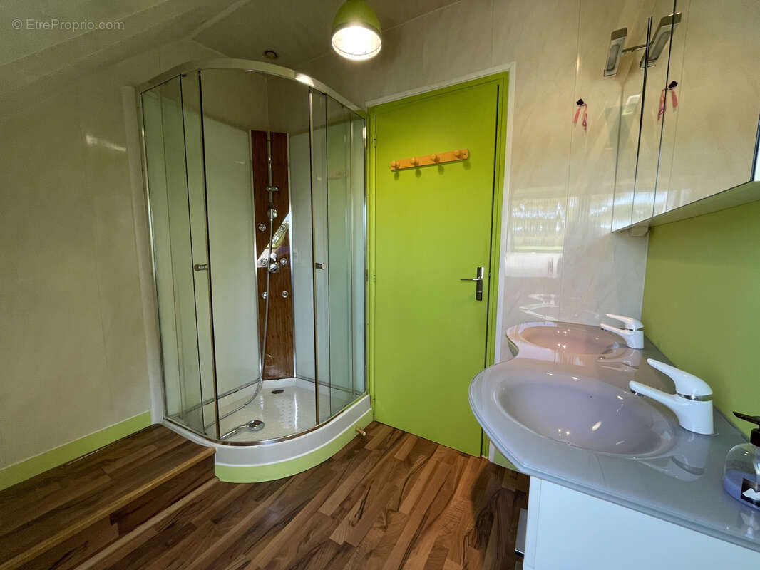 Maison à NEUILLE-PONT-PIERRE