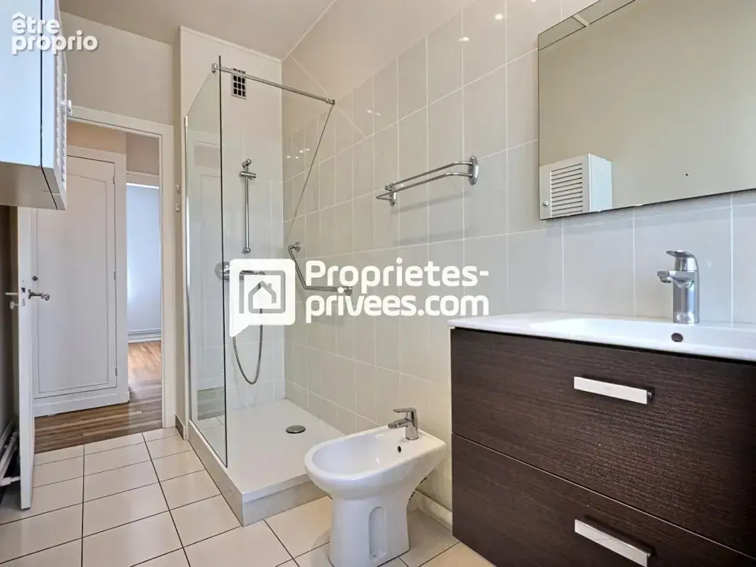 Appartement  T5/6 d'env. 106 m2 en dernier étage  avec 3/4 ch. et cave dans secteur prisé sur PERIGUEUX (24000) - photo 12