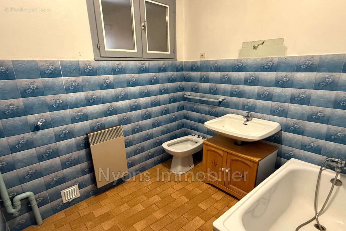 Maison 285 m² à Nyons  - photo 6