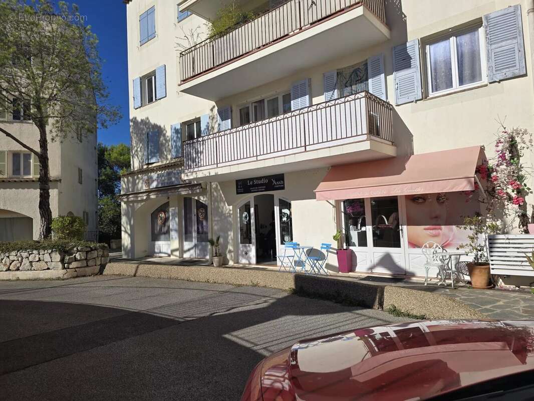 Appartement à MOUGINS