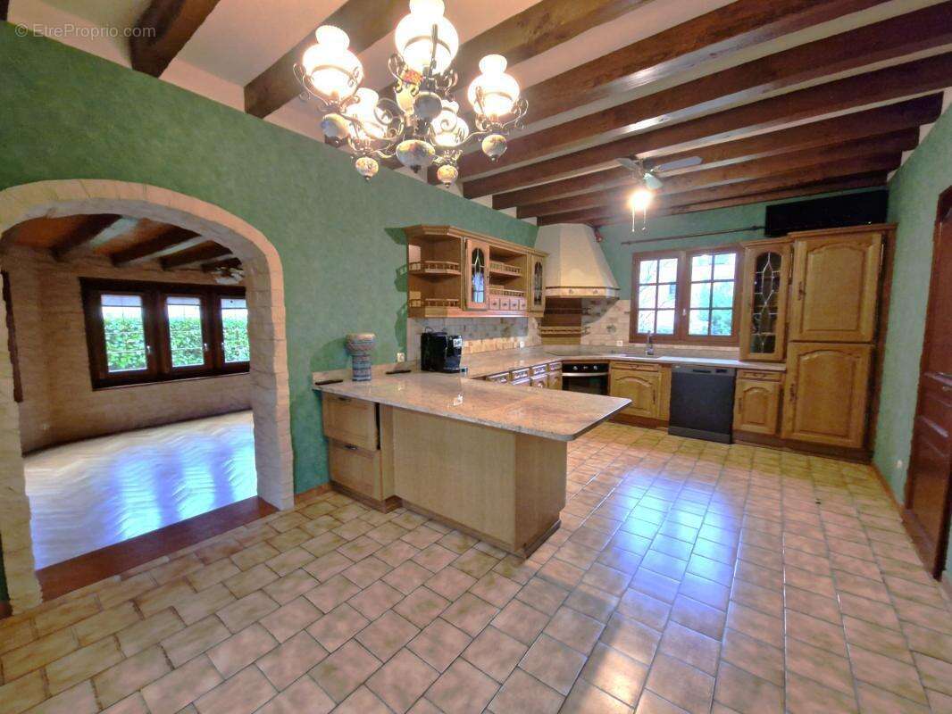 Maison à LE MESNIL-ESNARD