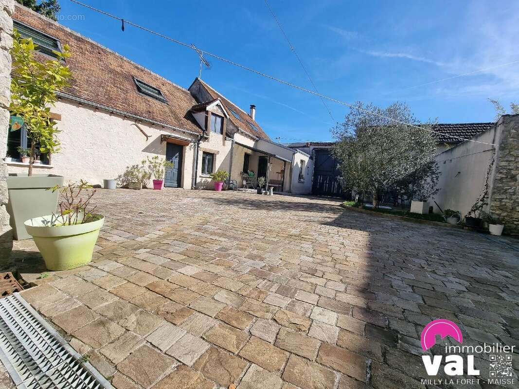 Maison 117 m² à Milly-La-Foret  - photo 10
